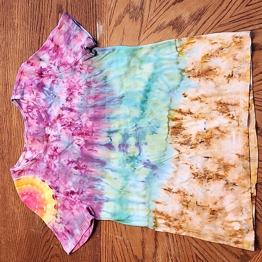 Women's T shirt, size L